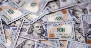 47,7 miliarda dolarów zysku. Oni zarabiają na konflikcie z Iranem