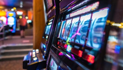 470 mln złotych na "jednorękich bandytach". Zarzuty dla 40 osób