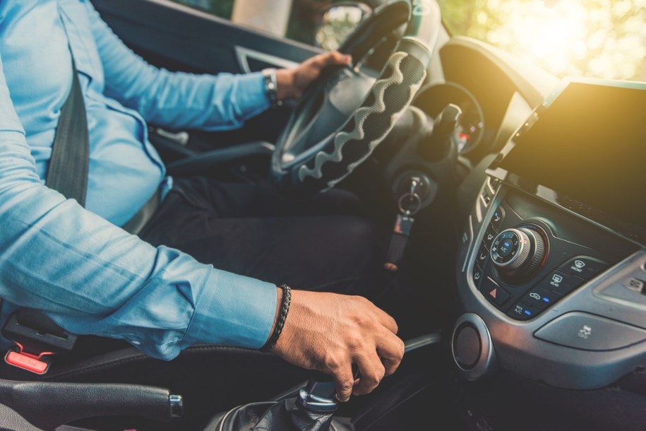 48-latek w BMW złapany w Gorzowie Wielkopolskim. Nie miał prawa jazdy od 20 lat /Shutterstock