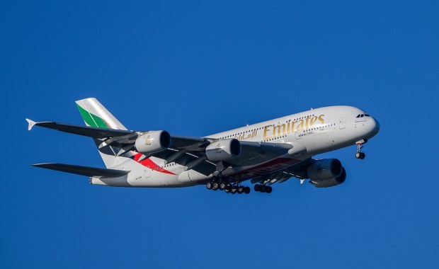 48 samolotów na godzinę. ZEA otworzyła korytarze powietrzne