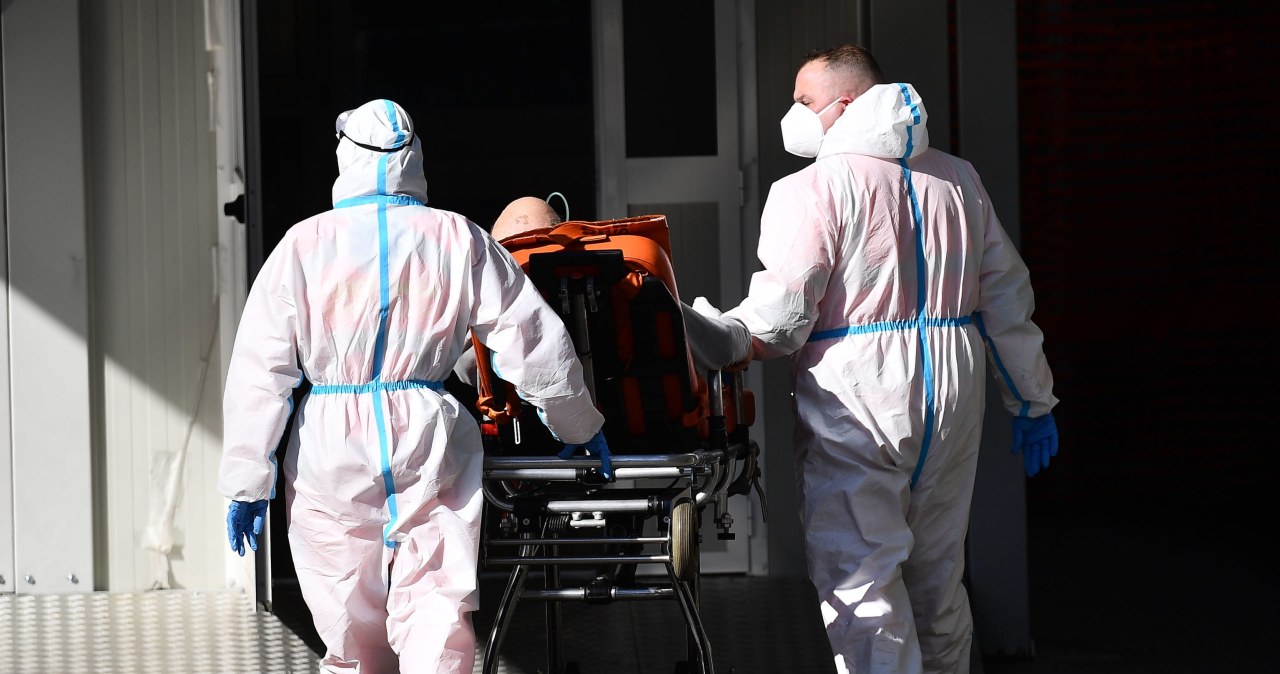 5 334 zakażonych koronawirusem, w ciągu doby przybyło ponad 5,5 tys. ozdrowieńców