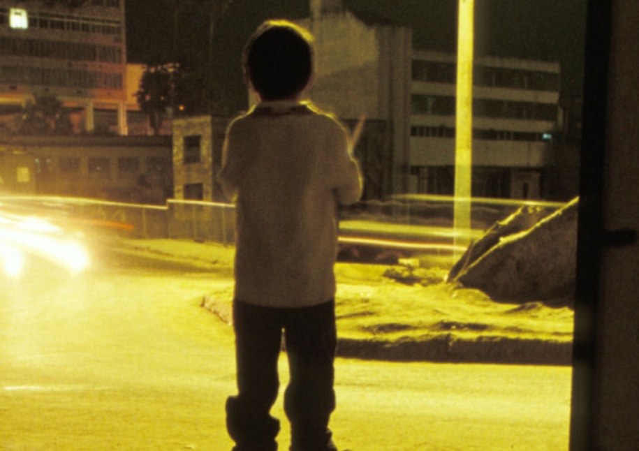 5-latek z Ukrainy błąkał się po ulicy. Pomogli "tirowcy" /East News