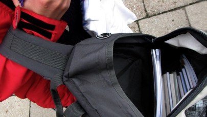 5-latek zawisł na ramiączku od plecaka. "Możliwe, że zaplątał się podczas snu"