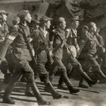 5 maja 1945 r. Brygada Świętokrzyska wyzwala obóz koncentracyjny