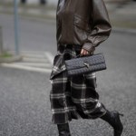 5 najmodniejszych spódnic na jesień i zimę 2024/2025. Te fasony pokochają dojrzałe kobiety (i nie tylko)