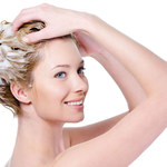 5 sposobów na przetłuszczające się włosy