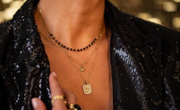 5 stylowych dodatków na imprezę karnawałową