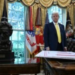 5 tysięcy dla każdego. Wyjaśniam, o co chodzi w nowym pomyśle Donalda Trumpa