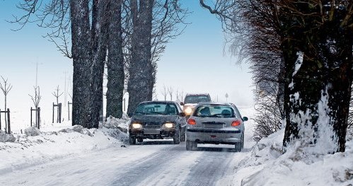 5. Zaspa zwęża drogę /Motor