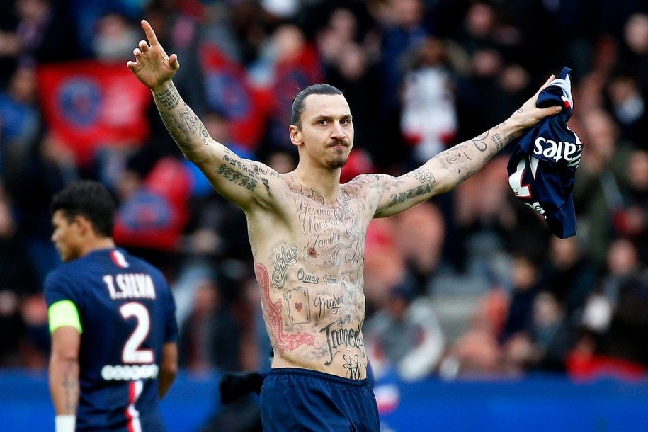 50 imion na tułowiu 33-letniego zawodnika /YOAN VALAT  /PAP