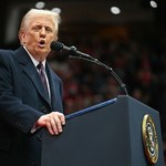 50-procentowe cła na UE wstrzymane. Donald Trump daje czas do lipca