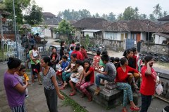 50 tys. osób ewakuowanych z obawy przed erupcją wulkanu na Bali