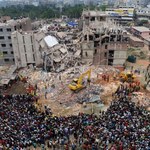 50 żywych osób pod gruzami budynku w Bangladeszu