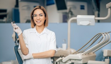 500 plus z NFZ na dentystę. Wystarczy, że opłacasz składkę zdrowotną