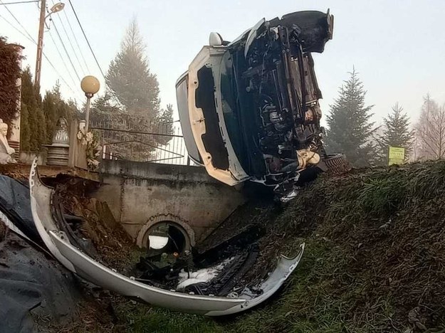 53-latka straciła panowanie nad samochodem /Policja Podkarpacka /Policja