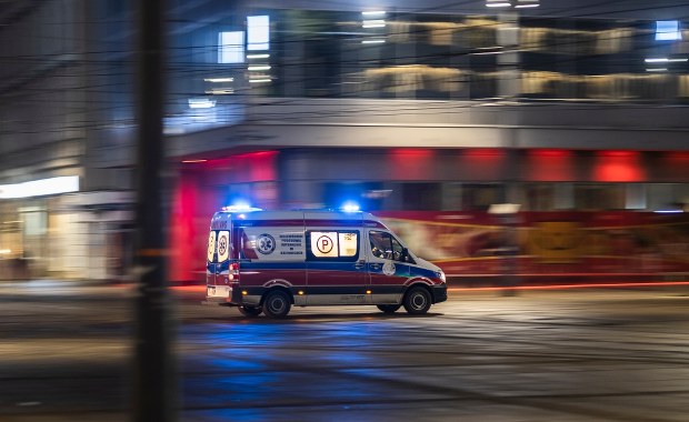 55-latek zamarzł na przystanku tramwajowym w Krakowie