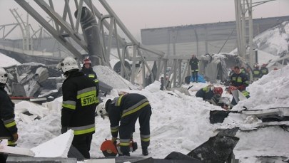 551 godzin akcji ratowniczej. To była największa katastrofa budowlana w Polsce