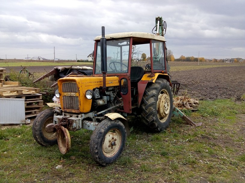 59-latek został przejechany przez traktor, który naprawiał / zdjęcie ilustracyjne /Rebusek /pixabay.com
