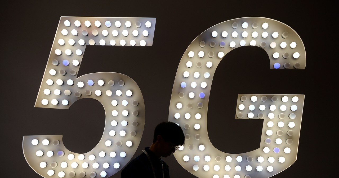 5G powoli staje się rzeczywistością /AFP