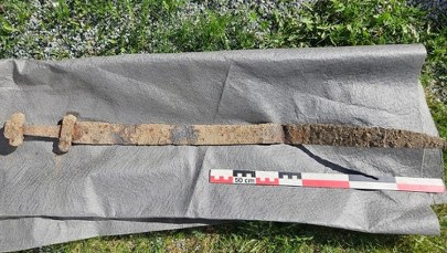 6-latek znalazł miecz wikingów podczas wycieczki. Wyjątkowe odkrycie w Norwegii