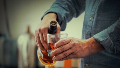 6-letnie dziecko pod opieką pijanych rodziców 