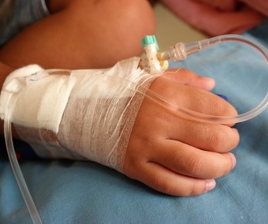6-letnie dziecko z błonicą w stanie ciężkim. Nie było szczepione