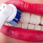 6 profesjonalnych zabiegów, których potrzebują zęby