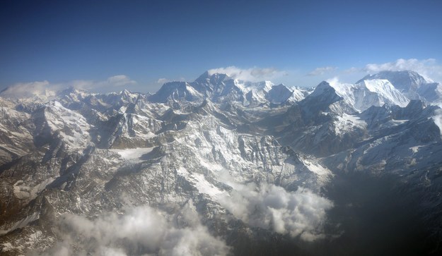 60 lat temu po raz pierwszy zdobyto Mount Everest /SABINA BHATTRAI /PAP/EPA