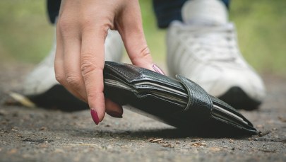 60 tys. zł w Biurze Rzeczy Znalezionych. Nikt nie zgłosił się po zgubę