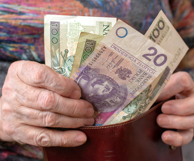 600 zł więcej do emerytury dla najstarszych seniorów. Pierwsi już dostali