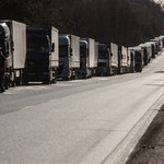 63 godziny w kolejce. Ponad 1,2 tys. ciężarówek na granicy z Białorusią