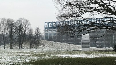 7-metrowa wieża walczy ze smogiem... w krakowskim Parku Jordana