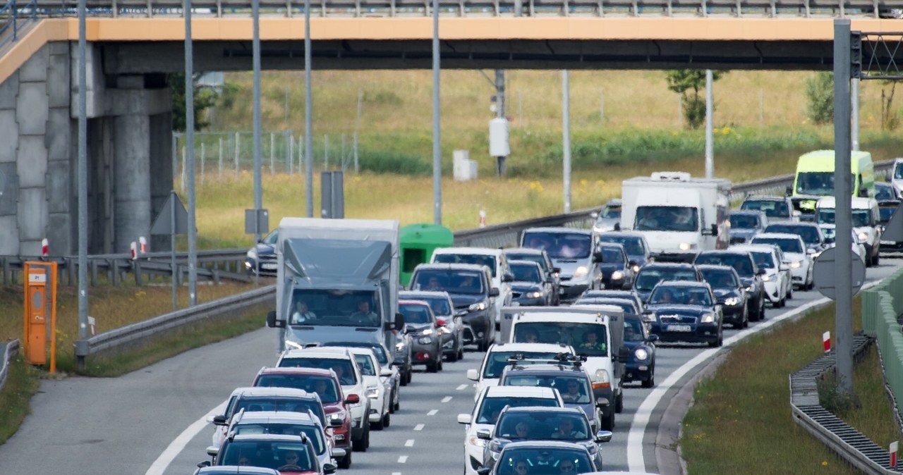 7 października pojawią się nowe utrudnienia na poznańskim odcinku autostrady A2 /Wojciech Strozyk/ /Reporter