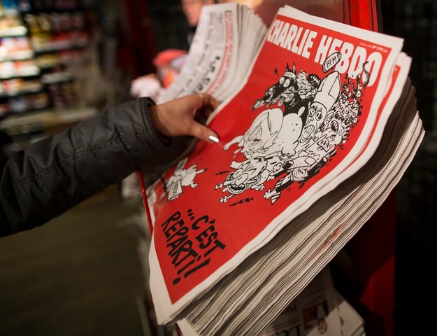 7 stycznia w zamachu na redakcję tygodnika satyrycznego "Charlie Hebdo" bracia Said i Cherif Kouachi zastrzelili 12 osób, w tym głównych rysowników pisma / 	IAN LANGSDON    /PAP/EPA