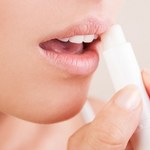 7 zaskakujących zastosowań balsamu do ust