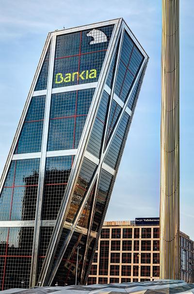 72 menedżerów banku Bankia musi oddać premie i bonusy za 2011 rok /&copy;123RF/PICSEL