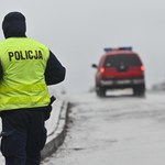 73-latek potrącił matkę z dziećmi na przejściu. "Wjechał na czerwonym świetle"