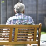 75-latek oszukał 89-latka "na listonosza". Ale potem wpadł na tę 96-latkę
