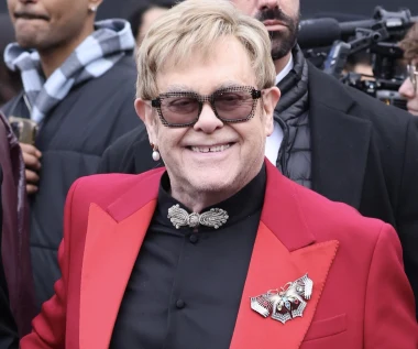 78-letni Elton John sfotografowany na zakupach. Nie był w stanie iść bez pomocy ukochanego i ochroniarza