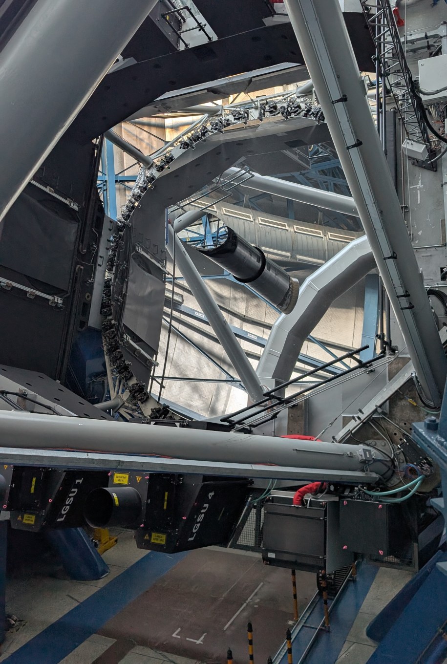 8.2-metrowe zwierciadło Teleskopu Głównego VLT /Fot. Grzegorz Jasiński /RMF FM