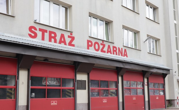 8-latek wezwał pomoc. W domu był z babcią i młodszym bratem 