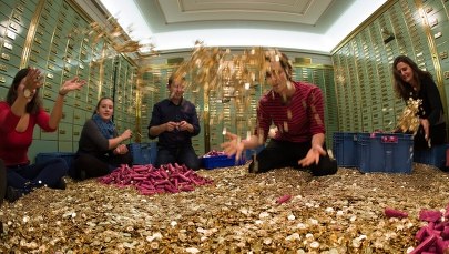 8 najbogatszych ludzi świata ma tyle pieniędzy, co... 3,6 mld ludzi