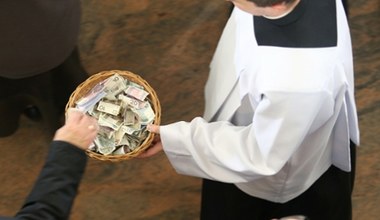 8 proc. z wypłaty dla Kościoła. Petycja o podatku od wiary już w Senacie