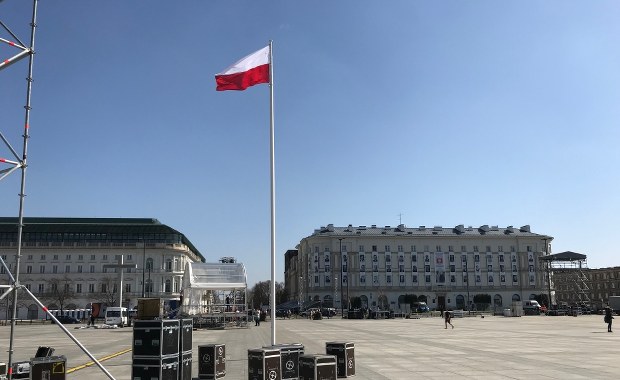 8. rocznica katastrofy smoleńskiej. Duże utrudnienia w Warszawie: Sprawdź listę!