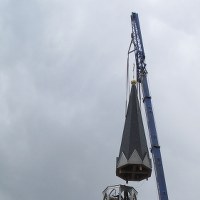 Montaż 8-tonowej iglicy w Kołbaczu