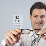 8 zmian, które nastąpią, jeśli zamienisz soczewki kontaktowe na okulary