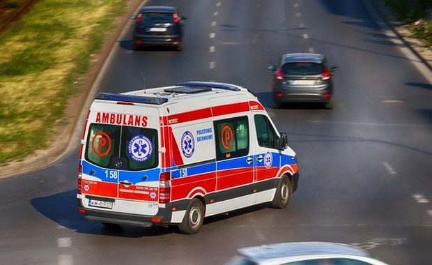 80-latek jechał pod prąd. Poważny wypadek w pobliżu Radzymina