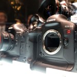 80 milionów aparatów Canon serii EOS