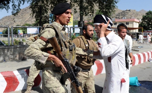 80 ofiar zamachu w Afganistanie. Do ataku przyznało się Państwo Islamskie