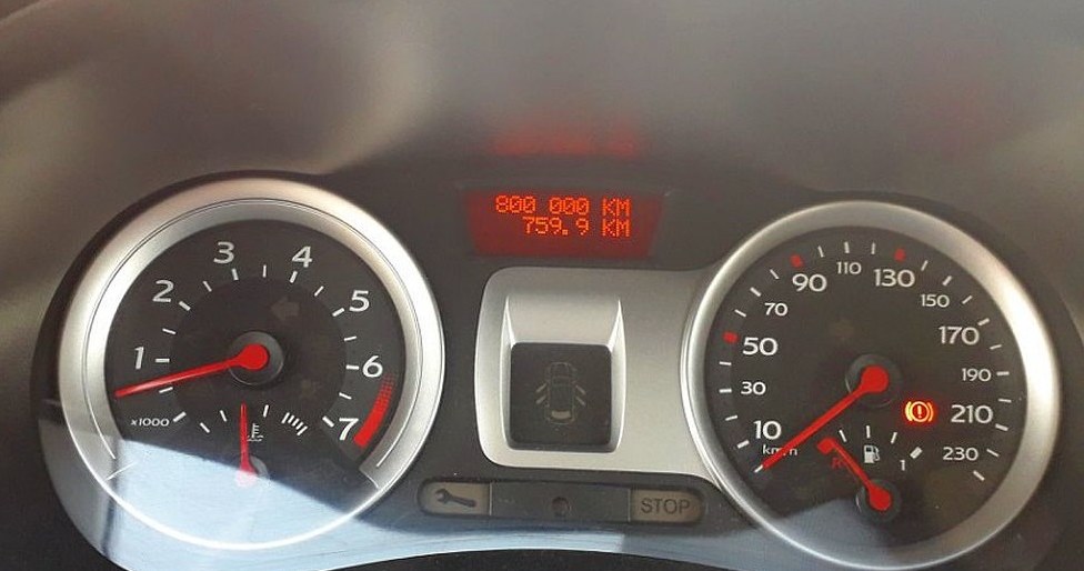 800 tys. km przebiegu "francuzem". Auto zniosło to zadziwiająco dobrze /INTERIA.PL